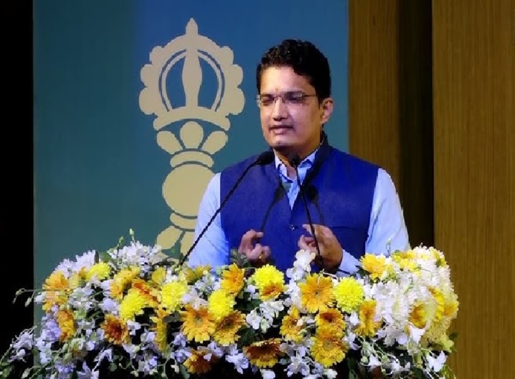 ବୟସ୍କ ଏବଂ ପିଲାଙ୍କୁ ନେଇ ବାଲିଯାତ୍ରା ନଆସିବା ପାଇଁ ଜିଲ୍ଲାପାଳଙ୍କ ଅନୁରୋଧ