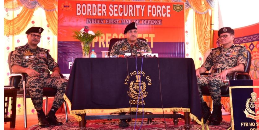 ଆତ୍ମ ସମର୍ପଣ କର ନଚେତ ଏନକାଉଣ୍ଟର 