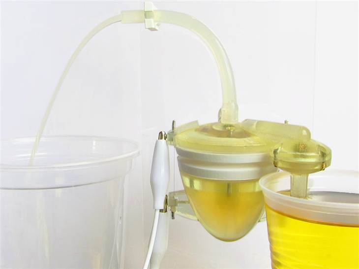 ପରିସ୍ରା ଚାଳିତ ଟ୍ରାକ୍ଟର