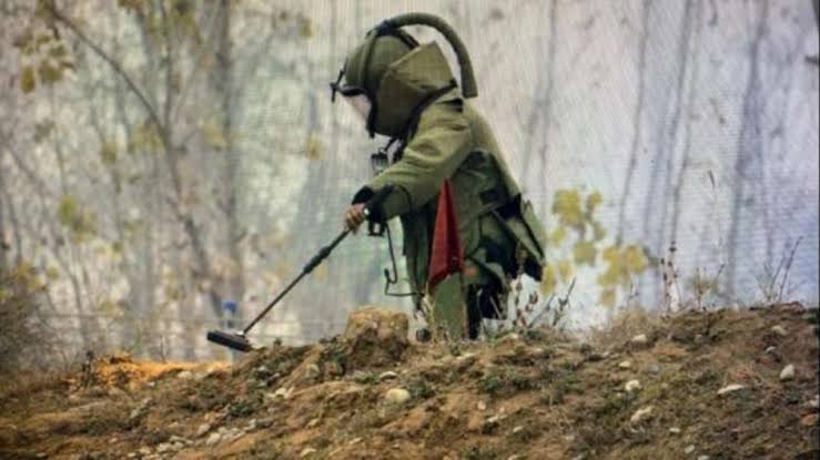 ୩ ଆଇଇଡି ବୋମାକୁ ନିଷ୍କ୍ରିୟ କଲେ ଯବାନ 