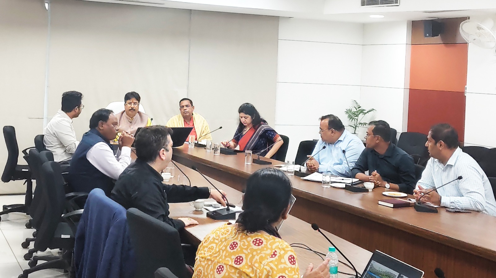 ଗଙ୍ଗୁଆ ନଳା ଉନ୍ନତି ପ୍ରକଳ୍ପ ଉପରେ ସମୀକ୍ଷା 