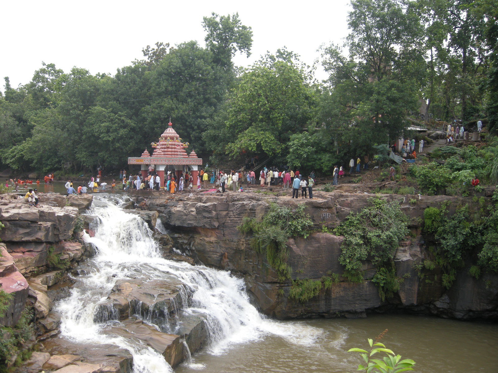 Koilighugar_waterfall.jpg jharasuguda