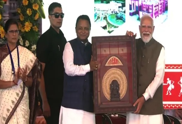 ମୋହନ ମାଝୀଙ୍କ ନେତୃତ୍ୱରେ ବିକାଶ ପଥରେ ଆଗେଇ ଚାଲିଛି ଓଡିଶା - ପ୍ରଧାନମନ୍ତ୍ରୀ