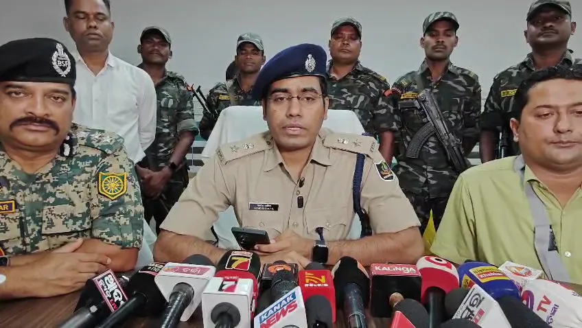 ମାଟି ତଳୁ ୩୨ପ୍ରକାର ମାଓ ସାମଗ୍ରୀ ଜବତ