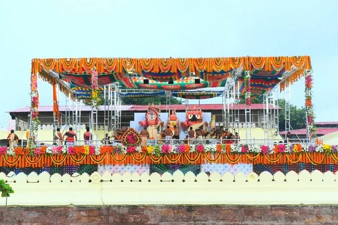 ଦ୍ଵିତୀୟ ଶ୍ରୀକ୍ଷେତ୍ରରେ ବାରିପଦାରେ ମହାପ୍ରଭୁଙ୍କ ଦେବସ୍ନାନ କାର୍ଯ୍ୟ ସମ୍ପନ୍ନ