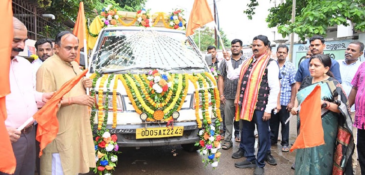 ରଥଯାତ୍ରା ନୀତିକାନ୍ତି ପାଇଁ ପୁରୀରେ ପହଞ୍ଚିଲା ବାସୁଙ୍ଗା ପାଟ