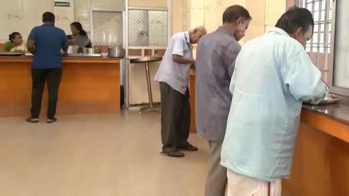 ଚେନ୍ନାଇର ଆମ୍ମା କ୍ୟାଣ୍ଟିନ୍‌ରେ ୫୫ ପ୍ରତିଶତ ଲୋକ ବଢ଼ିଛନ୍ତି