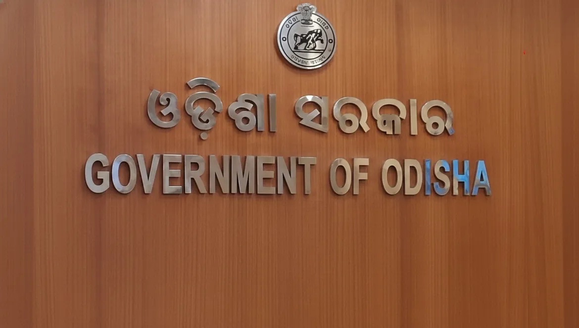 ବାହାରକୁ ଯିବା ର ୨୧ ଦିନ ପୂର୍ବରୁ ଦରଖାସ୍ତ ଦେବେ ସରକାରୀ କର୍ମଚାରୀ