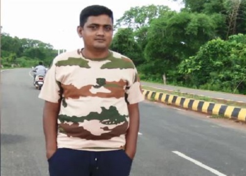 ଗାଁ ଦାଣ୍ଡରେ ଯୁବକଙ୍କୁ ନିର୍ମମ ହତ୍ୟା