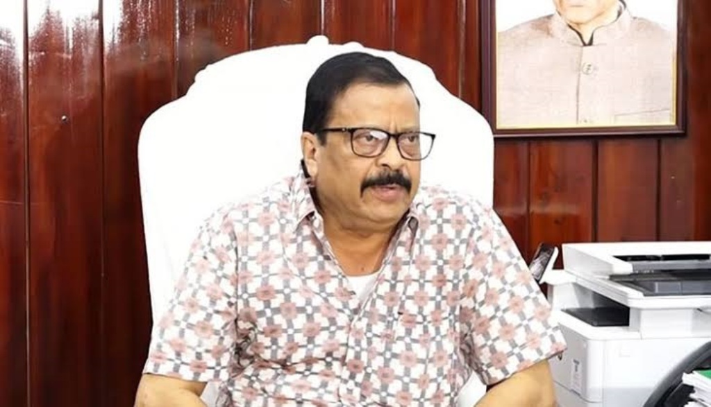 ସଂପୂର୍ଣ୍ଣ କ୍ୟାସ୍ ଲେସ୍ ହେବ ଜମି କିଣାବିକା - ରାଜସ୍ବ ମନ୍ତ୍ରୀ