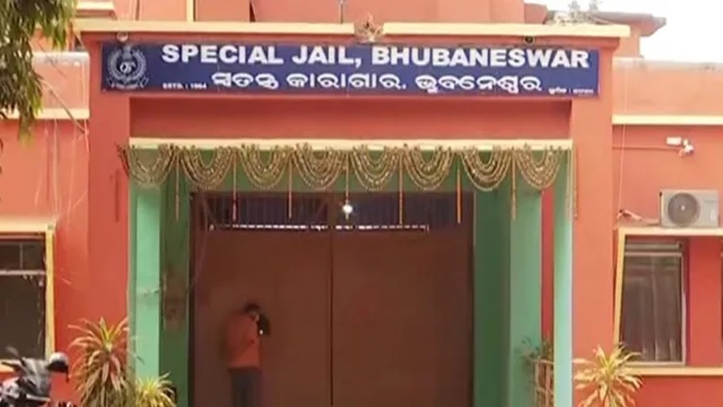 ଝାରପଡ଼ା ଜେଲରେ  ୮ ଜଣ ଅନ୍ତେବାସୀ ଏଚଆଇଭି ପଜିଟିଭ୍ !