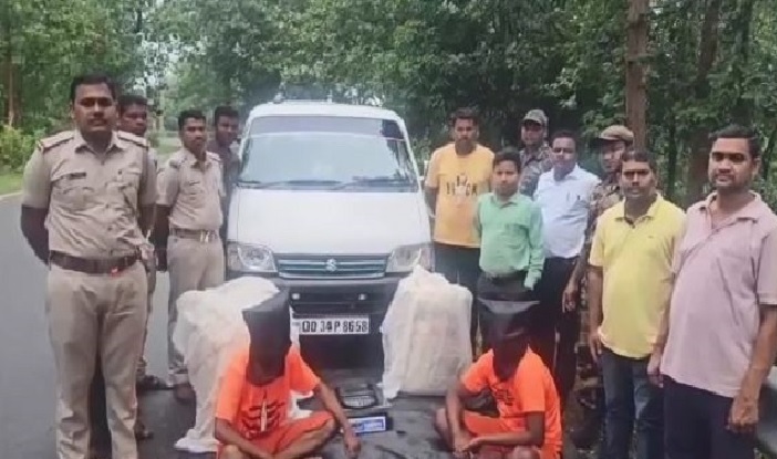 କ୍ଷୀର ଗାଡ଼ିରୁ ମଦ ଚାଲାଣ, ୨ ଅଟକ