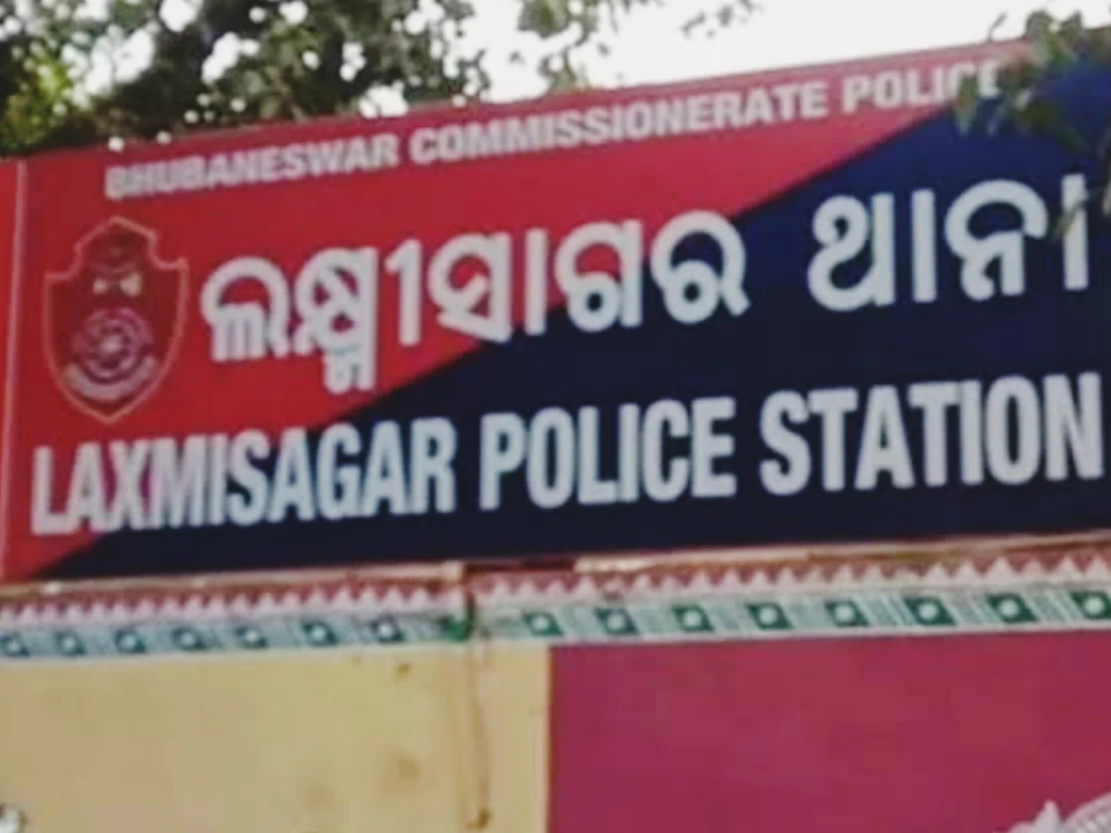 ବିଲ୍ଡରଙ୍କ ଘରୁ ବଡ଼ ଧରଣର ଲୁଟ
