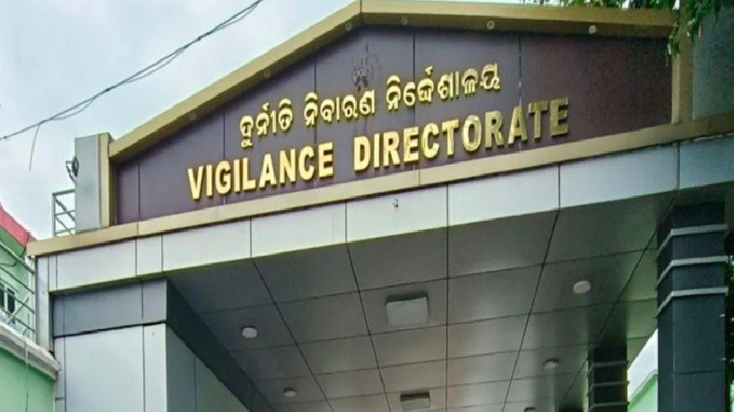 ଭିଜିଲାନ୍ସ ଜାଲରେ ଟ୍ରାଫିକ୍ ପୋଲିସ