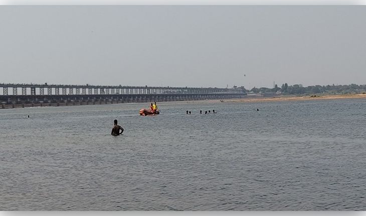 କୁଆଖାଇ ନଦୀରୁ ମିଳିଲା ନିଖୋଜ ଅଟୋ ଡ୍ରାଇଭରଙ୍କୁ ମୃତଦେହ
