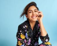 କାହାକୁ କରୁଛନ୍ତି ଡେଟ