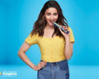 ଆଲିଆଙ୍କ ପ୍ରଶଂସା