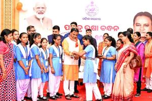 ମୁଖ୍ୟମନ୍ତ୍ରୀଙ୍କ ସାମନ୍ତବାଦ ବାଣ