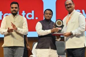 ଓଡ଼ିଶାରେ ବିପୁଳ ନିଯୁକ୍ତି ପାଇଁ ଆଦିତ୍ୟ ବିର୍ଲା ଗ୍ରୁପ ସମ୍ମାନିତ