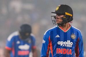 ପେଟ ଖରାପ ହେବାରୁ ଅଭିଷେକ ଶର୍ମା ହସ୍ପିଟାଲରେ ଭର୍ତ୍ତି