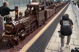 ଚକୋଲେଟ ଟ୍ରେନ