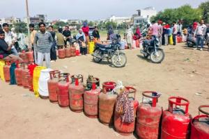 ଦିଲ୍ଲୀରେ ଗୋଦାମରୁ ସିଧାସଳଖ ଏଲପିଜି ବିକ୍ରୟ ଉପରେ ନିଷେଧ
