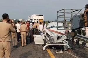 ପୂର୍ବାଞ୍ଚଳ ଏକ୍ସପ୍ରେସୱେରେ ଟ୍ରକ ସହିତ କାରର ମର୍ମନ୍ତୁଦ ଧକ୍କା: ୩ ଟେନିସ୍ ଖେଳାଳିଙ୍କ ମୃତ୍ୟୁ