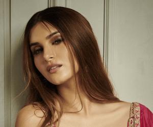 ସମ୍ପର୍କରେ ପଡିଲା ପୂର୍ଣ୍ଣଛେଦ