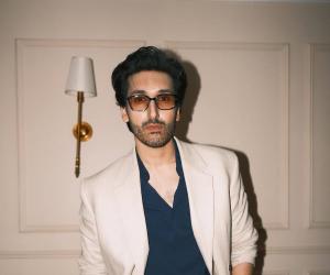 ଆକ୍ଟିଂ ଡେବ୍ୟୁ