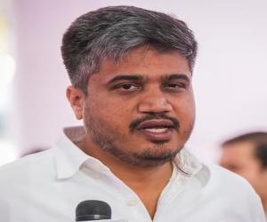 କାକାଙ୍କ ମୃତ୍ୟୁକୁ ଷଡ଼ଯନ୍ତ୍ର କହିଲେ ରୋହିତ ପାଵାର