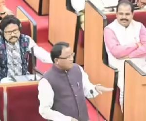 ୫ ବର୍ଷରେ ୩୧୦ ସରକାରୀ ବାବୁ ଗିରଫ,୨୨ ଜଣଙ୍କ ସମ୍ପତ୍ତି ବାଜ୍ୟାପ୍ତି - ମୁଖ୍ୟମନ୍ତ୍ରୀ