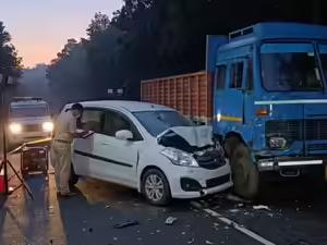 କର୍ଣ୍ଣାଟକରେ ମର୍ମନ୍ତୁଦ ସଡ଼କ ଦୁର୍ଘଟଣା: ୭ ମୃତ, ୨ ଗୁରୁତର