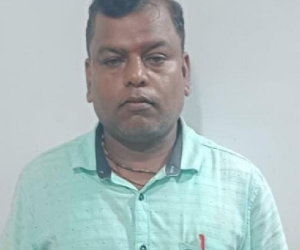 ଭିଜିଲାନ୍ସ ଜାଲରେ ବରିଷ୍ଠ ରାଜସ୍ୱ ସହାୟକ