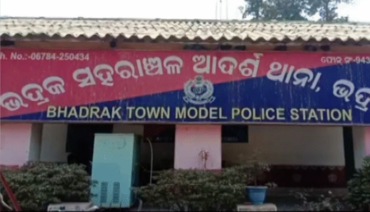 ରାସ୍ତାରୁ ଅପହୃତ ମାନସିକ ବିକାରଗ୍ରସ୍ତ ମହିଳା ଉଦ୍ଧାର,ଟ୍ରକ ଡ୍ରାଇଭର ଅଟକ